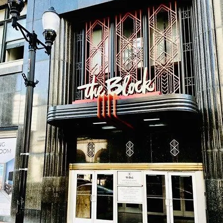 Good Vibes Aparthotel